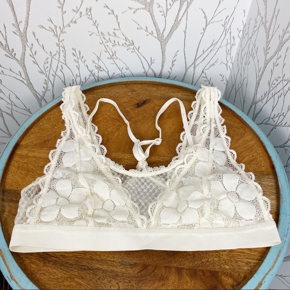 Aerie Lace Racerback Straps Cream Bralette NWOT M - Picture 1 of 9